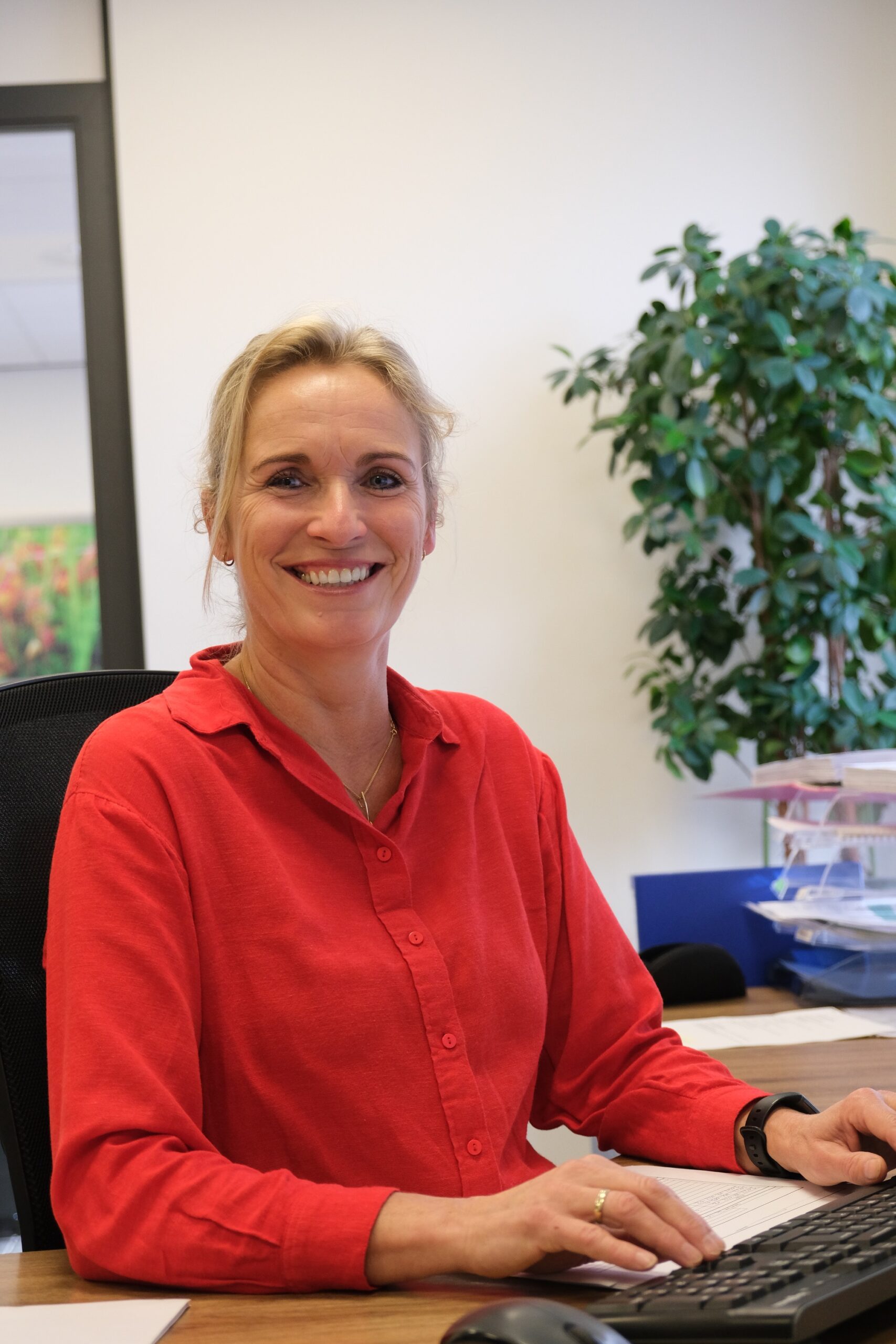 Personeelslid Gea Knoop - financiën en administratie