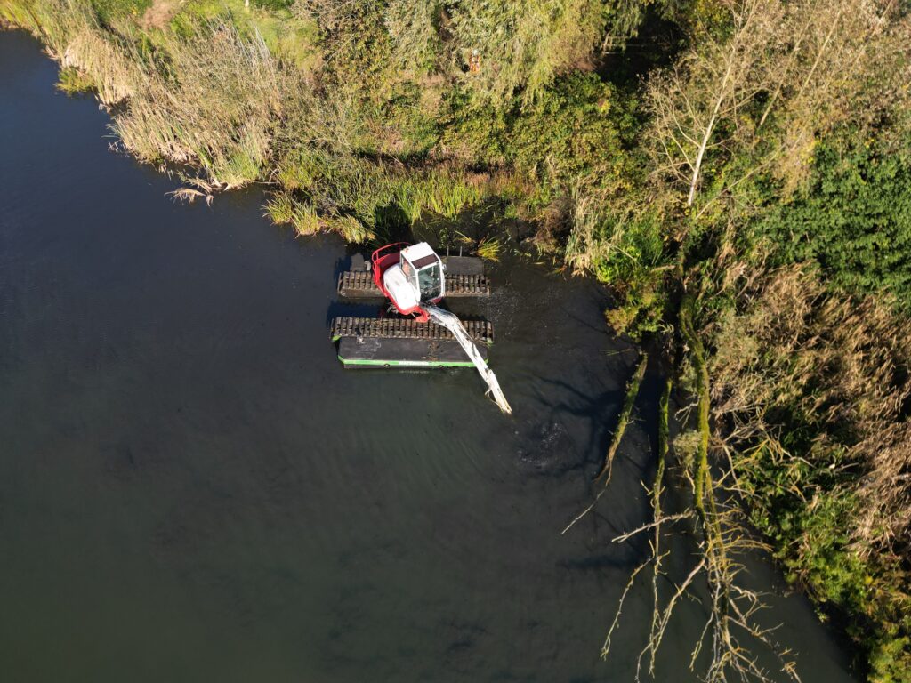 Natuurherstel en Waterbouw, Rental Referentie, Zicht:Bovenzijde WK55 NG-A inclusief zijpontons