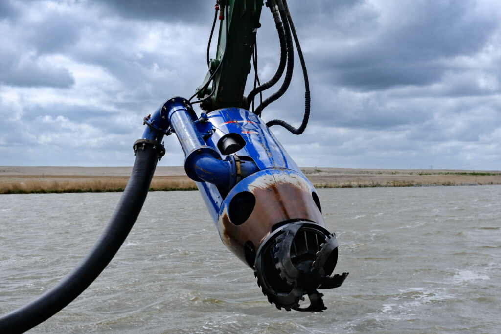 Natuurherstel en Waterbouw, Rental Referentie, Zicht: Close-up DOP 200 Pomp Damen vooraanzicht